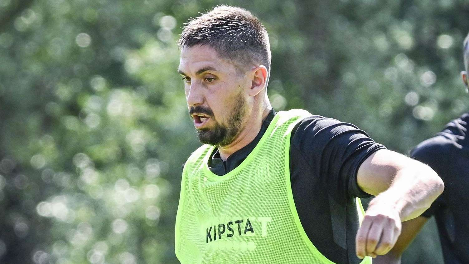 不敌掘金 不敌掘金